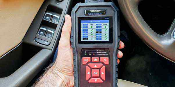 What is vehicle OBD scanner and How to monitor vehicles cars diagnostic data without car mechanic?
